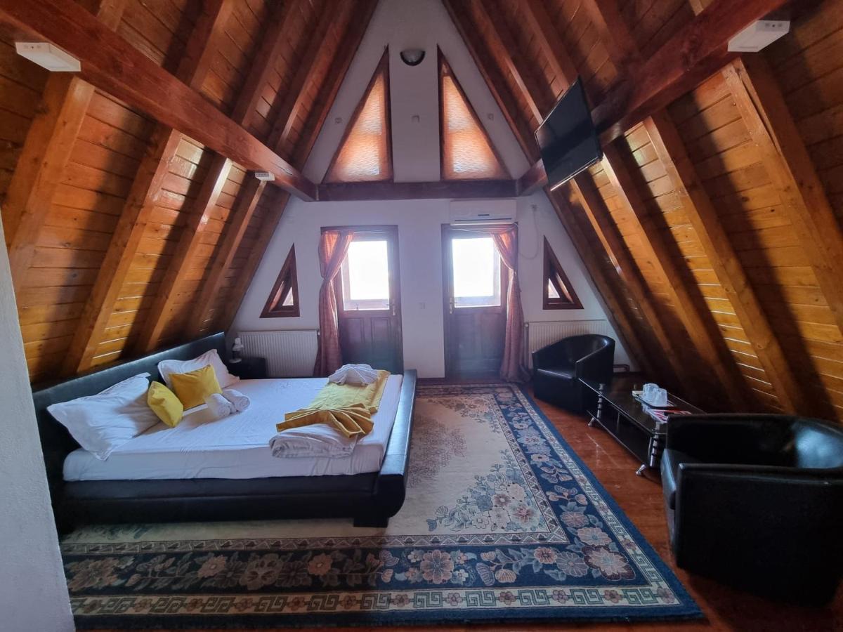 Casa Luca Hotel Vama Veche Ngoại thất bức ảnh