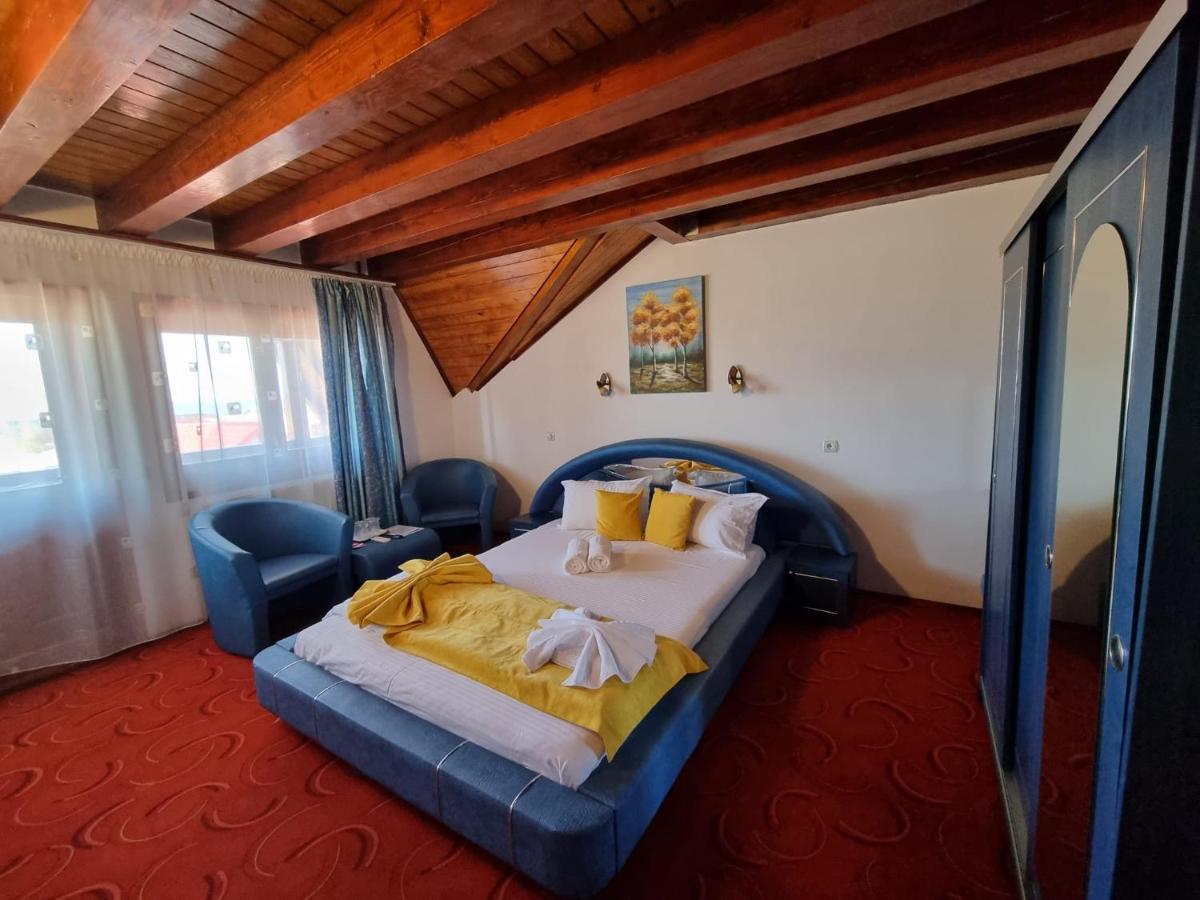 Casa Luca Hotel Vama Veche Ngoại thất bức ảnh