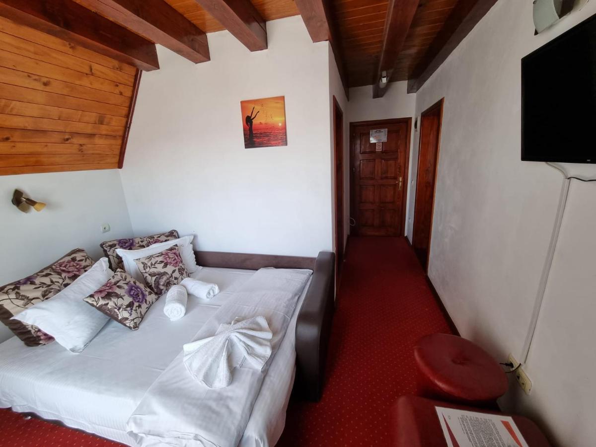 Casa Luca Hotel Vama Veche Ngoại thất bức ảnh
