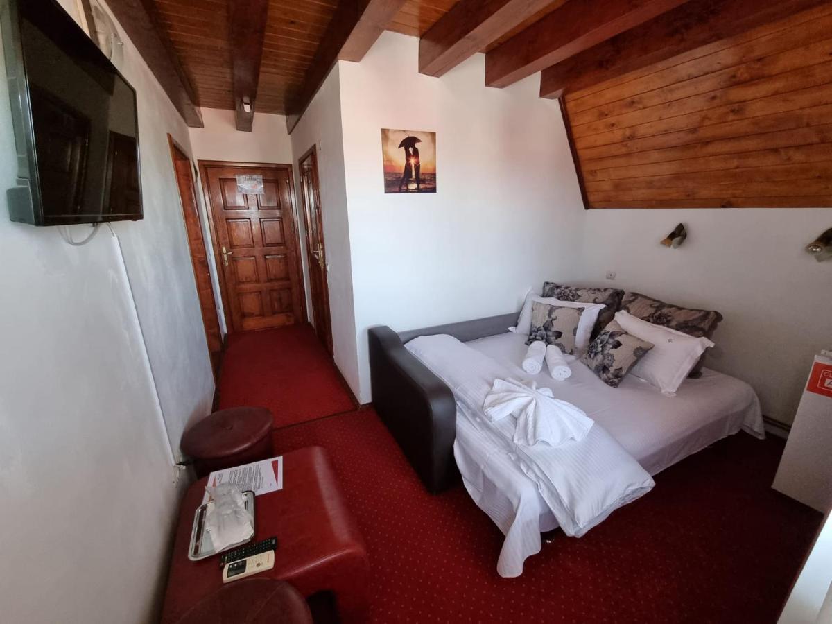 Casa Luca Hotel Vama Veche Ngoại thất bức ảnh
